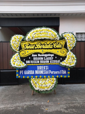 Papan Bunga Duka di Air Buaya